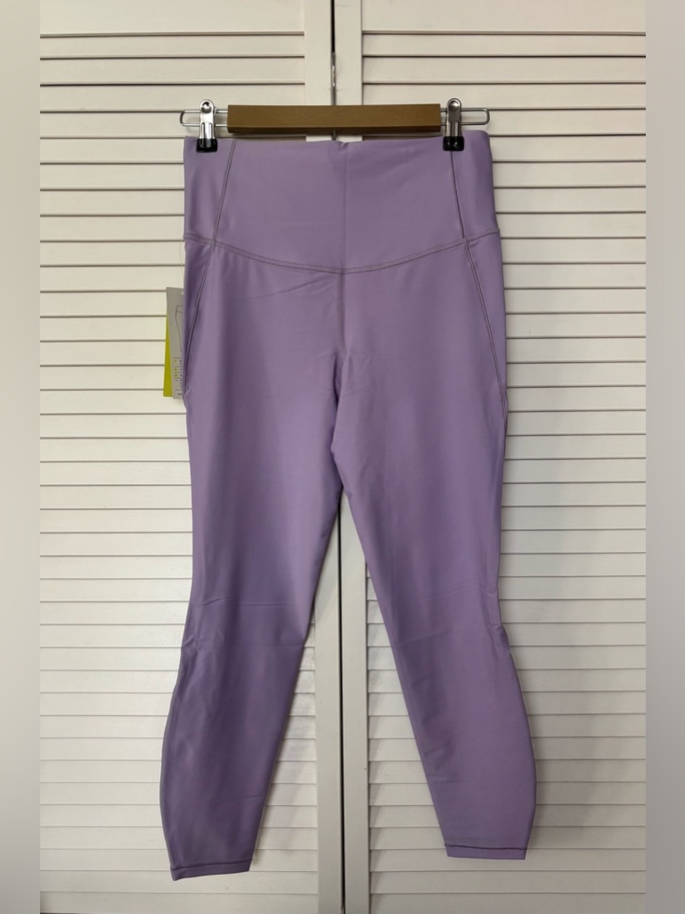 🔥All in Motion Women’s Purple High-Rise Capri Leggings, Size: Medium, NWT